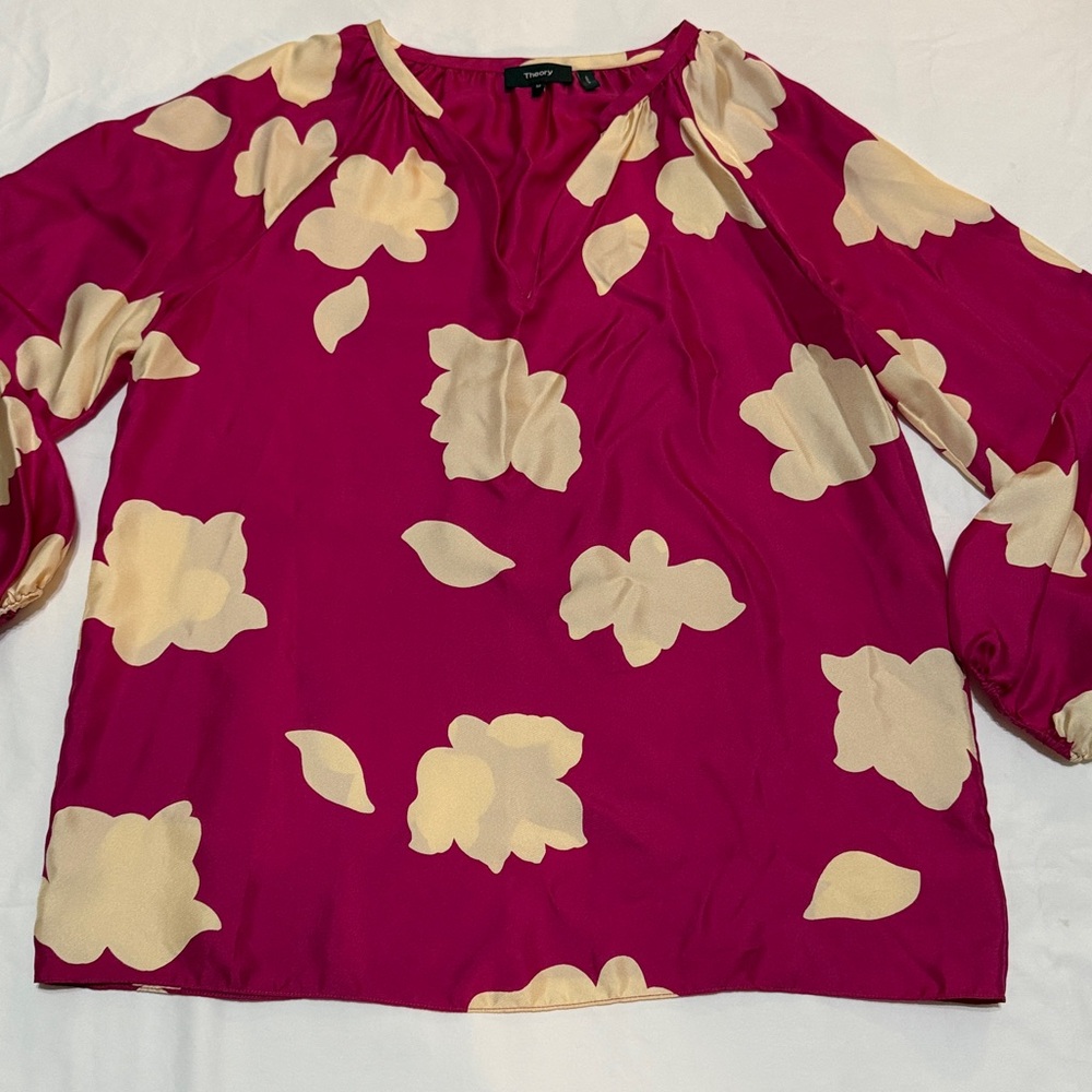 Theory Silk V-Neck Top in Fuchsia & Cream Floral M